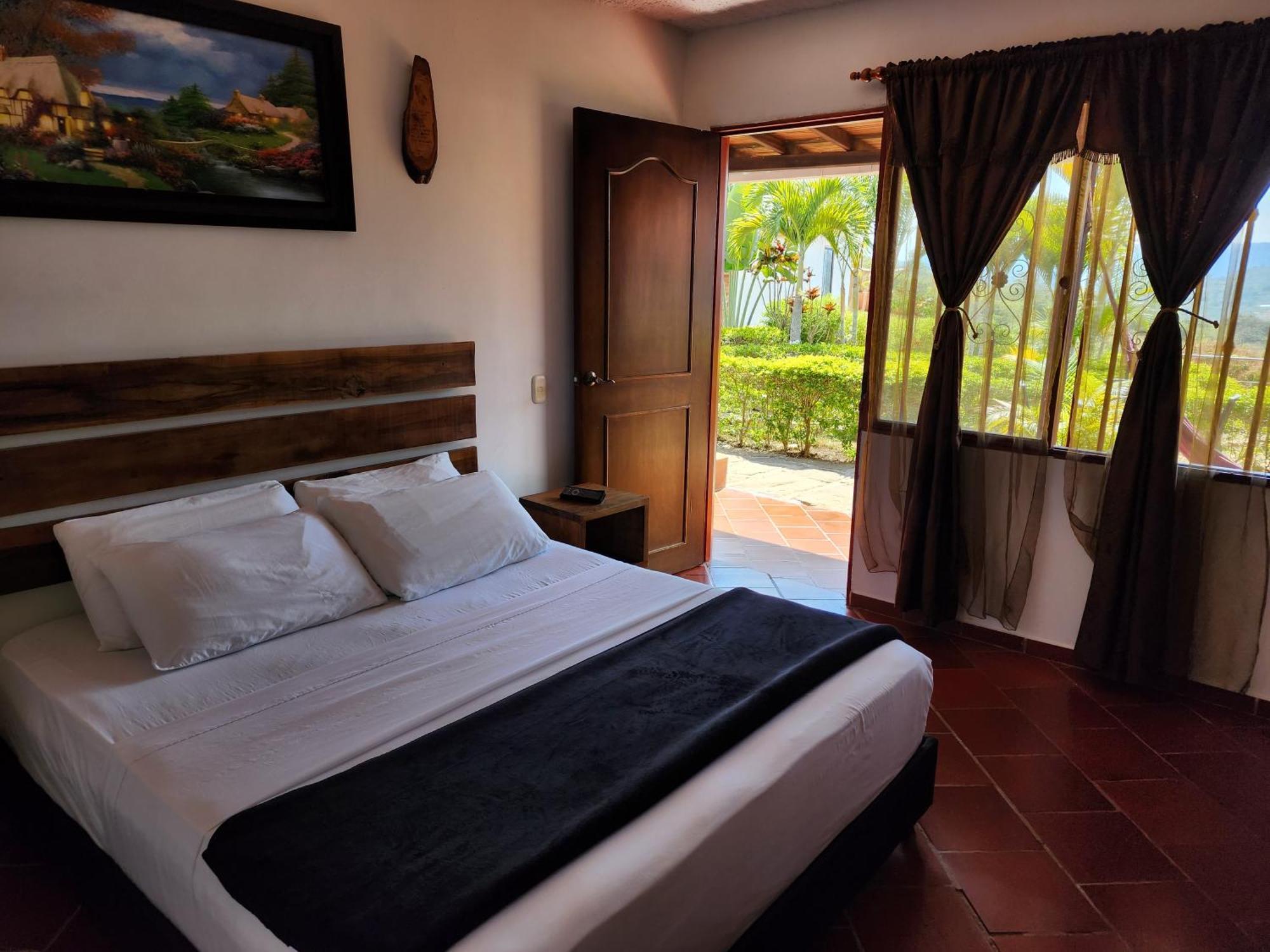 Hotel Campestre Palmas Del Zamorano San Gil Zewnętrze zdjęcie