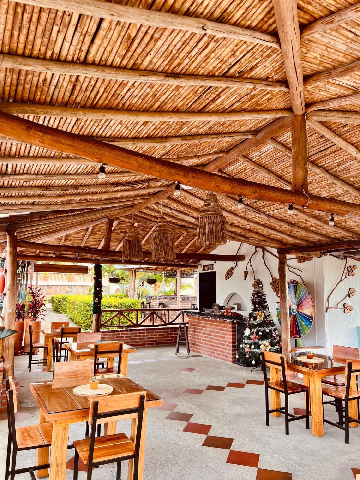 Hotel Campestre Palmas Del Zamorano San Gil Zewnętrze zdjęcie